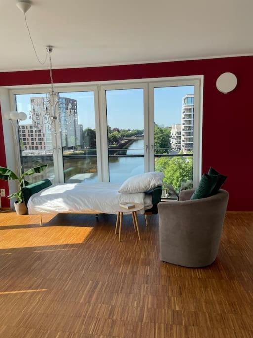 Penthouse-Wohnung Mit Flussblick Ольденбург Экстерьер фото